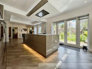 Photo 42- click for photo gallery